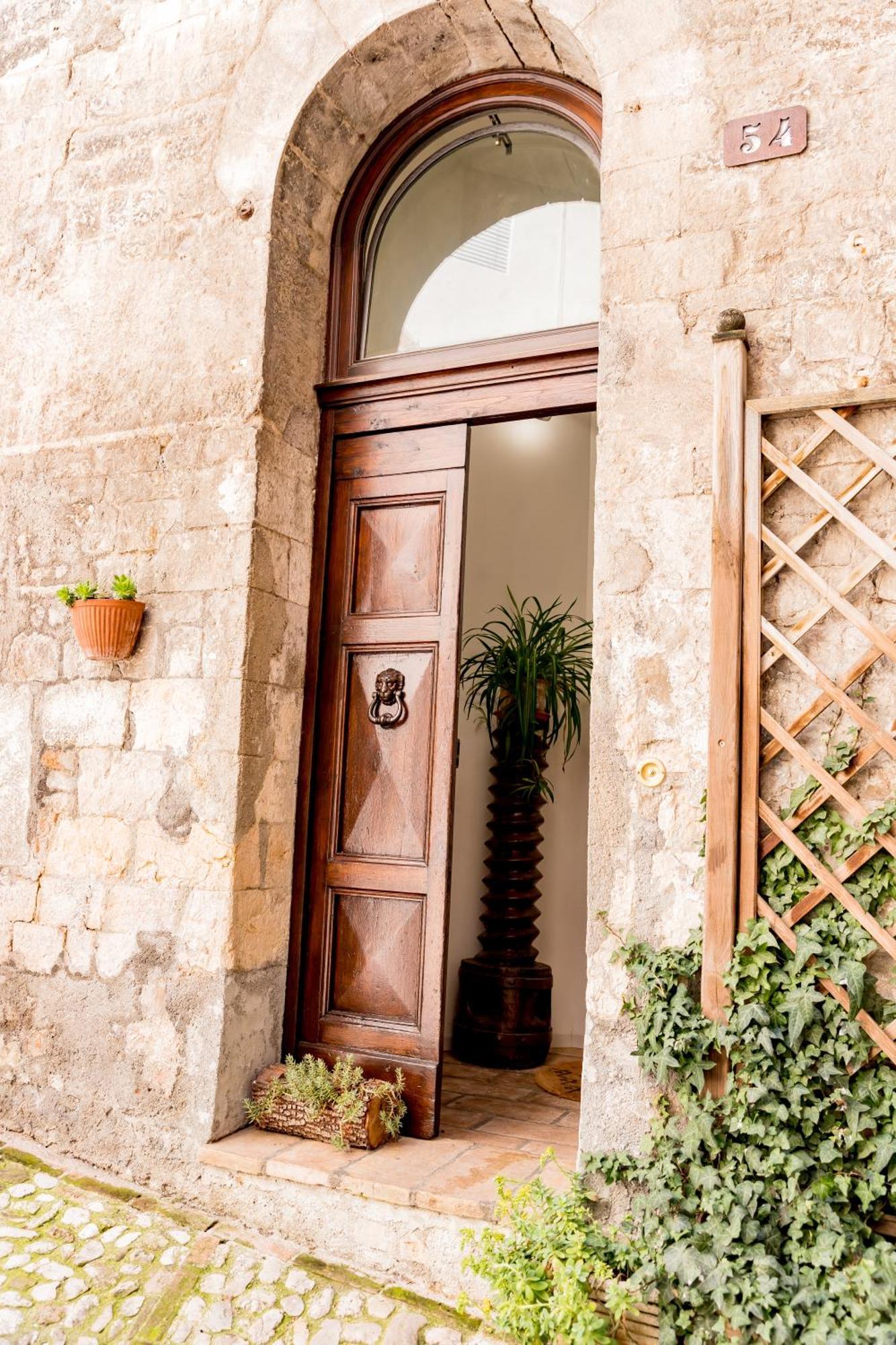 Appartamento In Centro Via Porta Fuga سبوليتو المظهر الخارجي الصورة